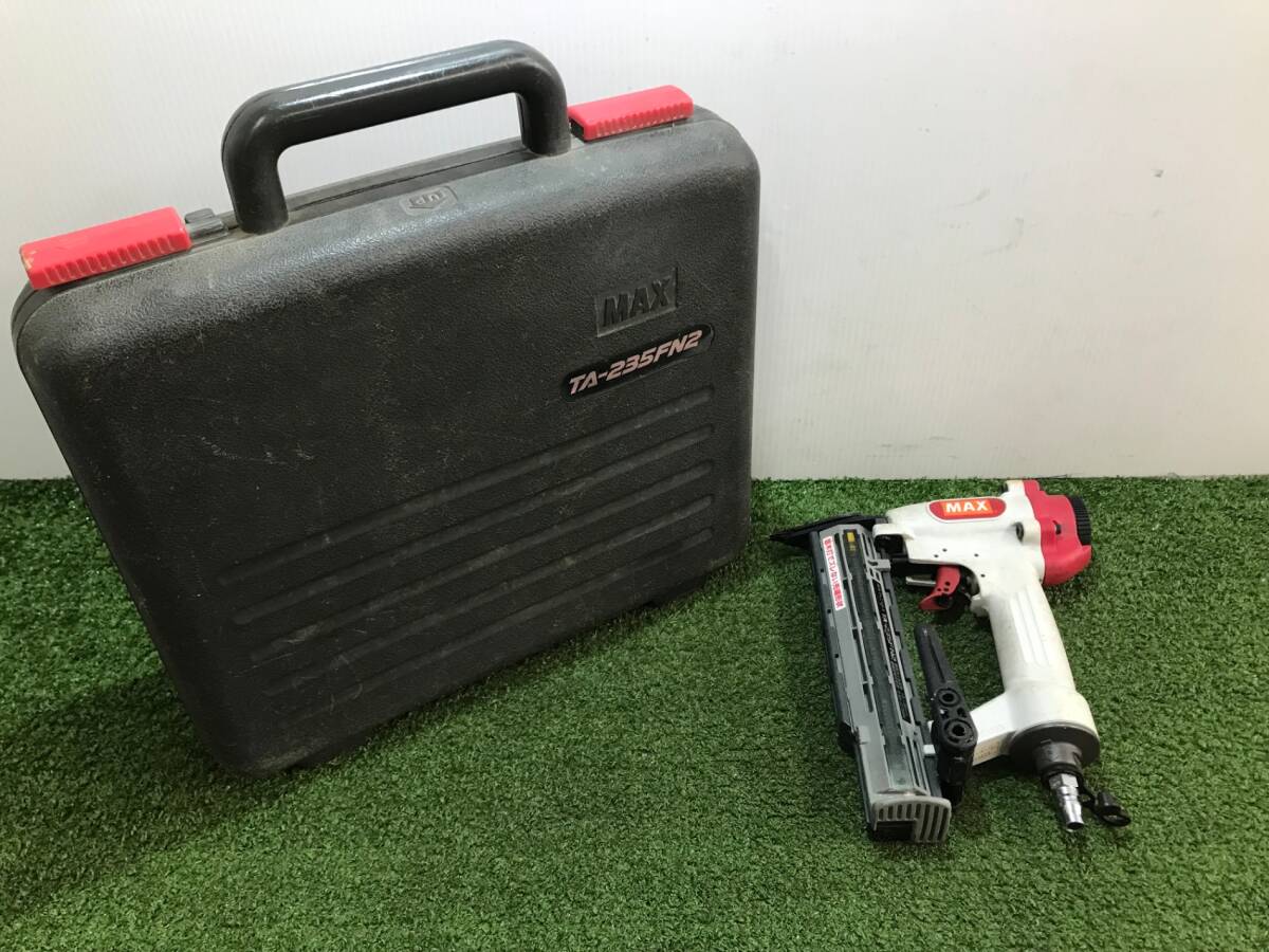 【中古品】マックス(MAX) フィニッシュネイラ(型枠用)15・20・25・30・35mm TA-235FN2 ITBUTY0WQLUS拍卖