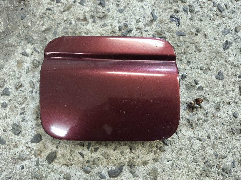 C33 ローレル 給油口 蓋 No.31拍卖