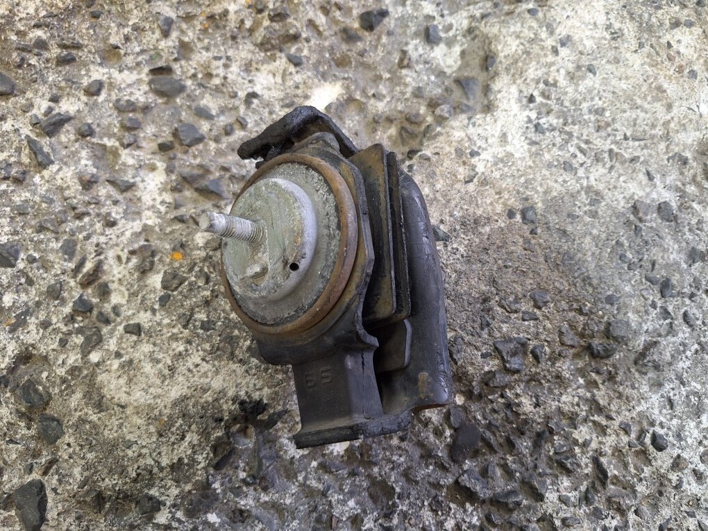 シルビア SR20DET 純正エンジンマウント No.1拍卖