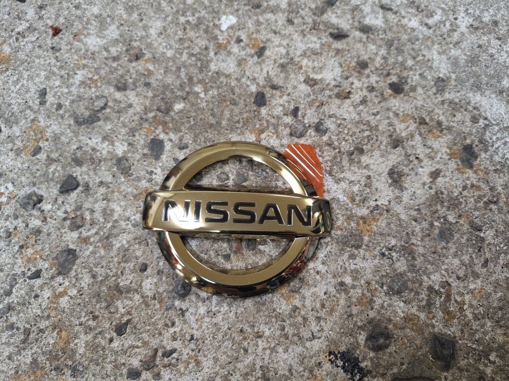 日産 NISSAN ゴールド エンブレム No.na拍卖