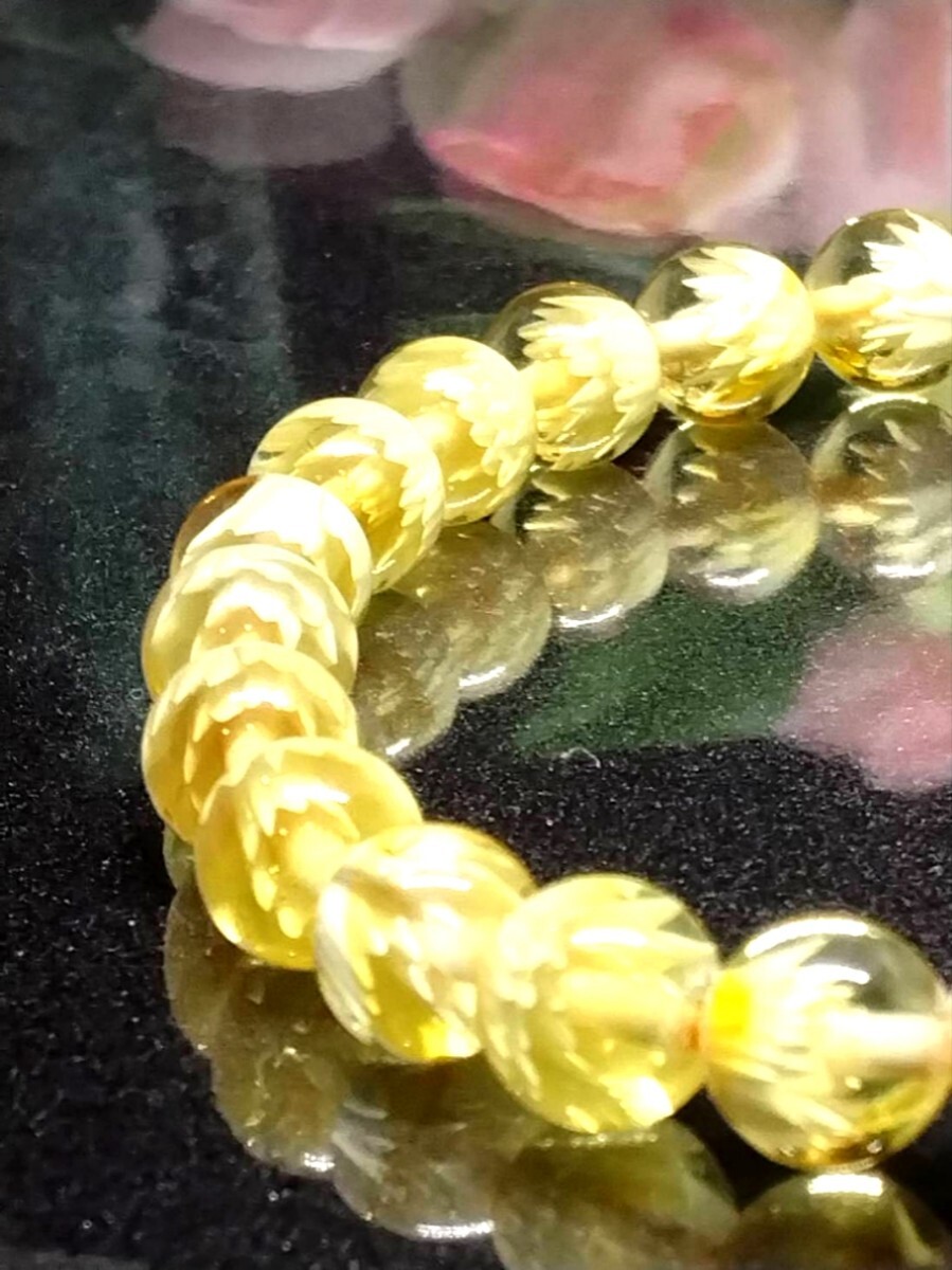 天然 アンバー 琥珀 繊細彫刻 睡蓮花 黄金琥珀15.5cm ブレスレット 産地 ( バルト海 沿岸 ) パワーストーン 天然石 開運拍卖
