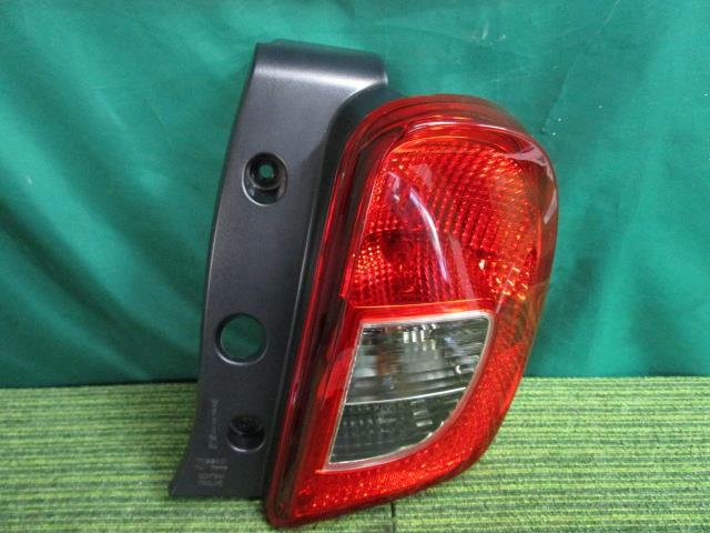 マーチ DBA-K13 右テールランプ ニスモ 26550-3HM0A【岐阜発】拍卖