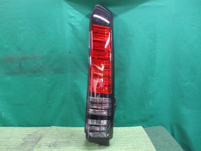 バモス ABA-HM2 右テールランプ M 4WD 33500-S8R-J51【岐阜発】拍卖