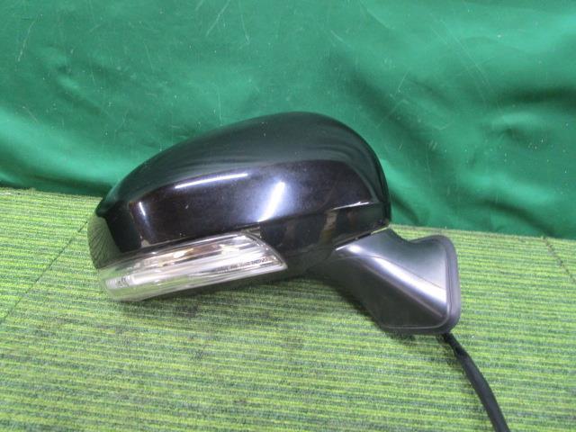 プリウス DAA-ZVW30 右サイドミラー L 87910-47140【岐阜発】拍卖