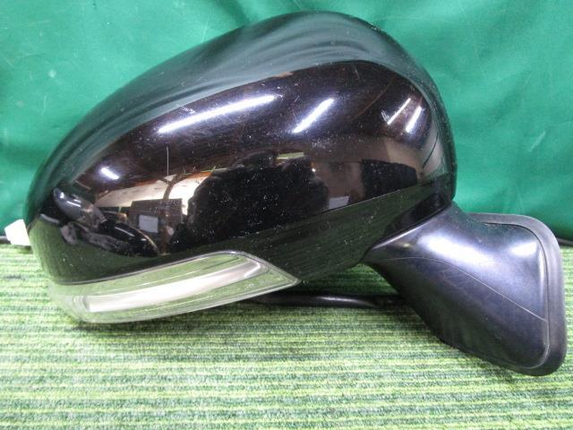 プリウス DAA-ZVW30 右サイドミラー S 87910-47140【岐阜発】拍卖