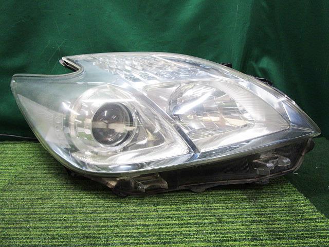 プリウス DAA-ZVW30 右ヘッドランプASSY S 81110-47370【岐阜発】拍卖