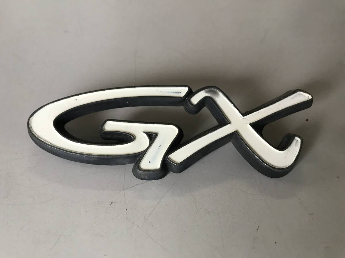 ★日産サニーB110クーペリアトランクエンブレム★ニッサン・サニトラ・510ブル・ハコスカ・ケンメリ・ローレル・S30Z・旧車・当時拍卖