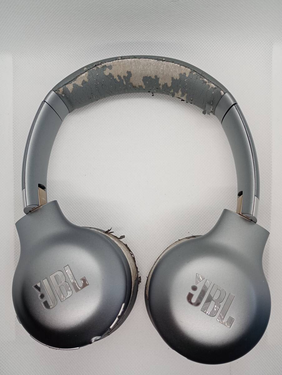 【ジャンク品/動作確認済み】 JBL ワイヤレス オンイヤー ヘッドホン EVEREST 310GA シルバー 拍卖