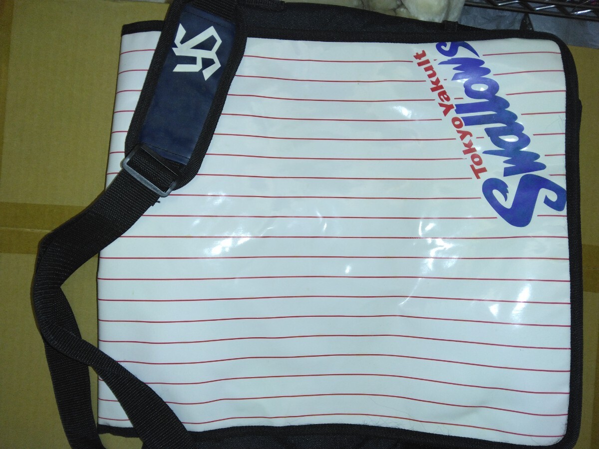 ヤクルトスワローズ ショルダーエナメルバッグ拍卖
