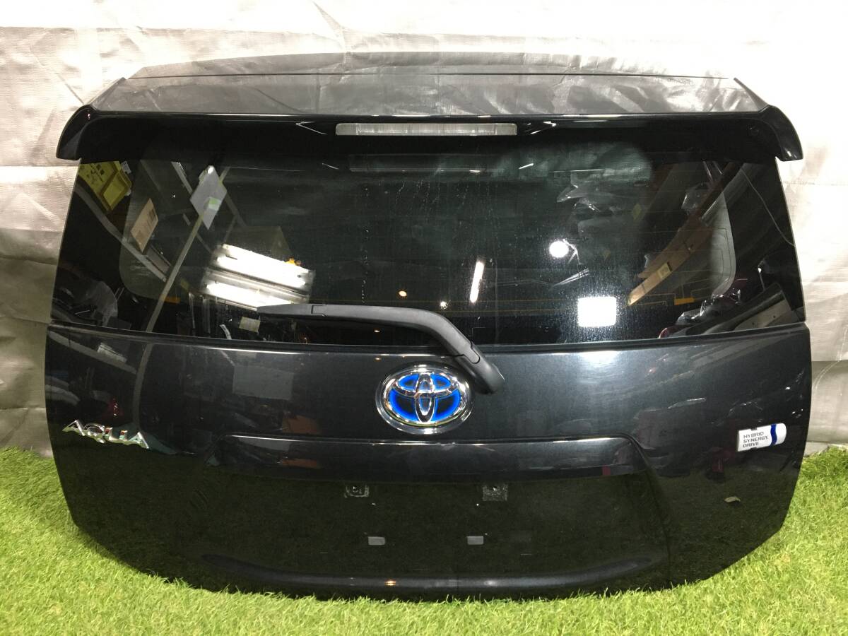 E-BR0601e★ アクア NHP10 リアゲート 209 平成26年 プライバシーガラス スポイラー ワイパー 熱線 バックカメラ トヨタ拍卖