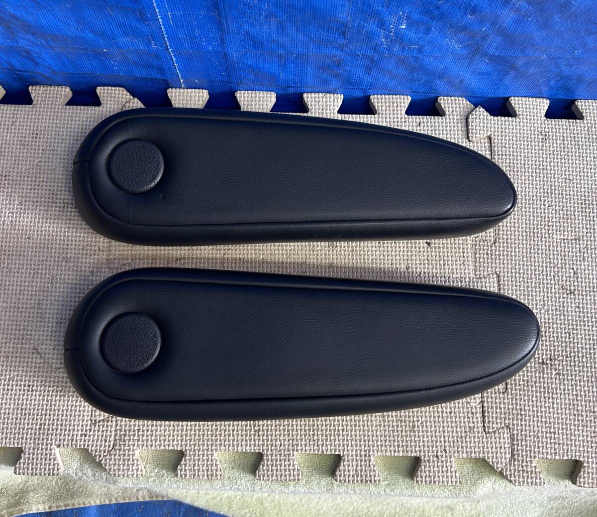 エルグランド TNE52 E52 H23年 フロントシート用 アームレスト トリムナンバー G拍卖