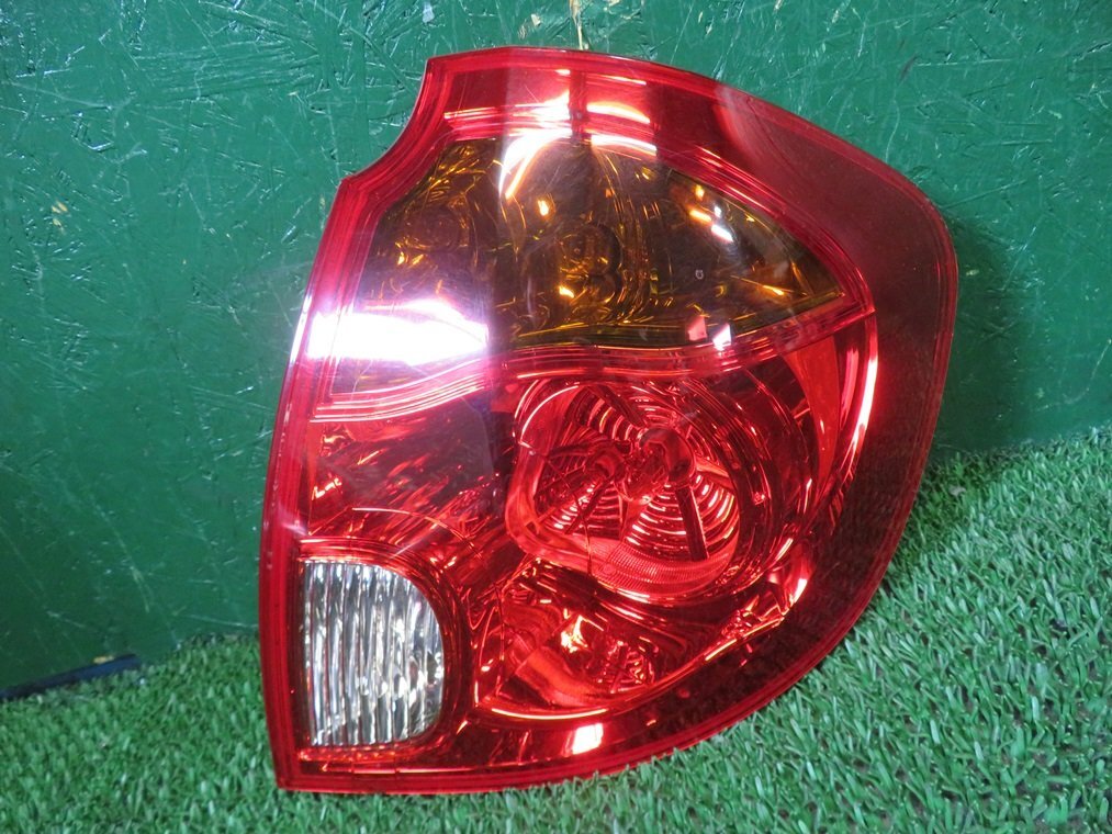 『psi』 マツダ DC5W ベリーサ 右テールランプ スタンレー P4417 H19年式拍卖