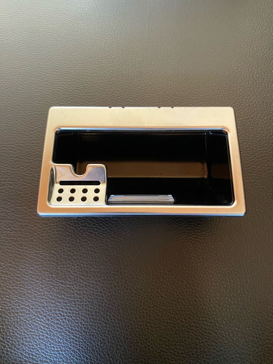 メルセデスベンツCLS●純正部品●灰皿●アッシュトレイ●A2188100030拍卖