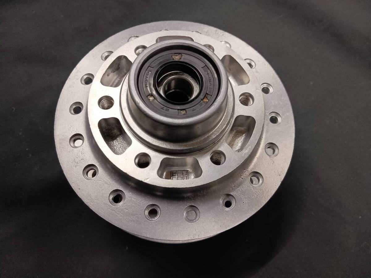 GX250 GX400 XS250 XS400 ヤマハ純正フロントハブ 検(SR400 XS650 RZ250 RZ350)拍卖