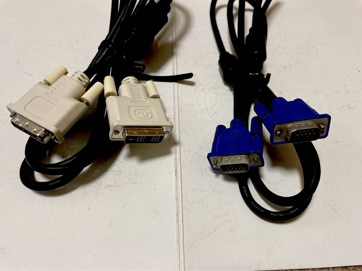 ディスプレイケーブル  VGA15ピンケーブル 1,5m 1本  DVIーD ケーブル 1,5m 1本   DVIーD アダプター付き  2本セット 中古品拍卖
