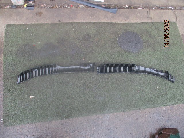 (0393)HGC211 スカイライン ジャパン フロントカウルトップカバー ワイパーカウル拍卖