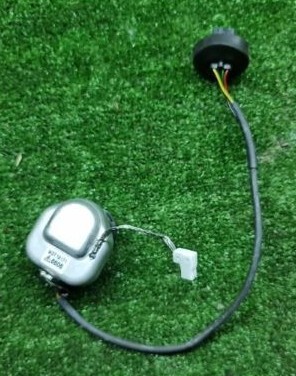 ホンダ フィット RS GE8 GE9 未使用 純正 ヘッドライト HID イグナイター フロント H1333-2拍卖