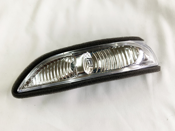 2004-2008y ベンツ W169 W245 ドアミラー LEDウィンカーレンズ 左側拍卖