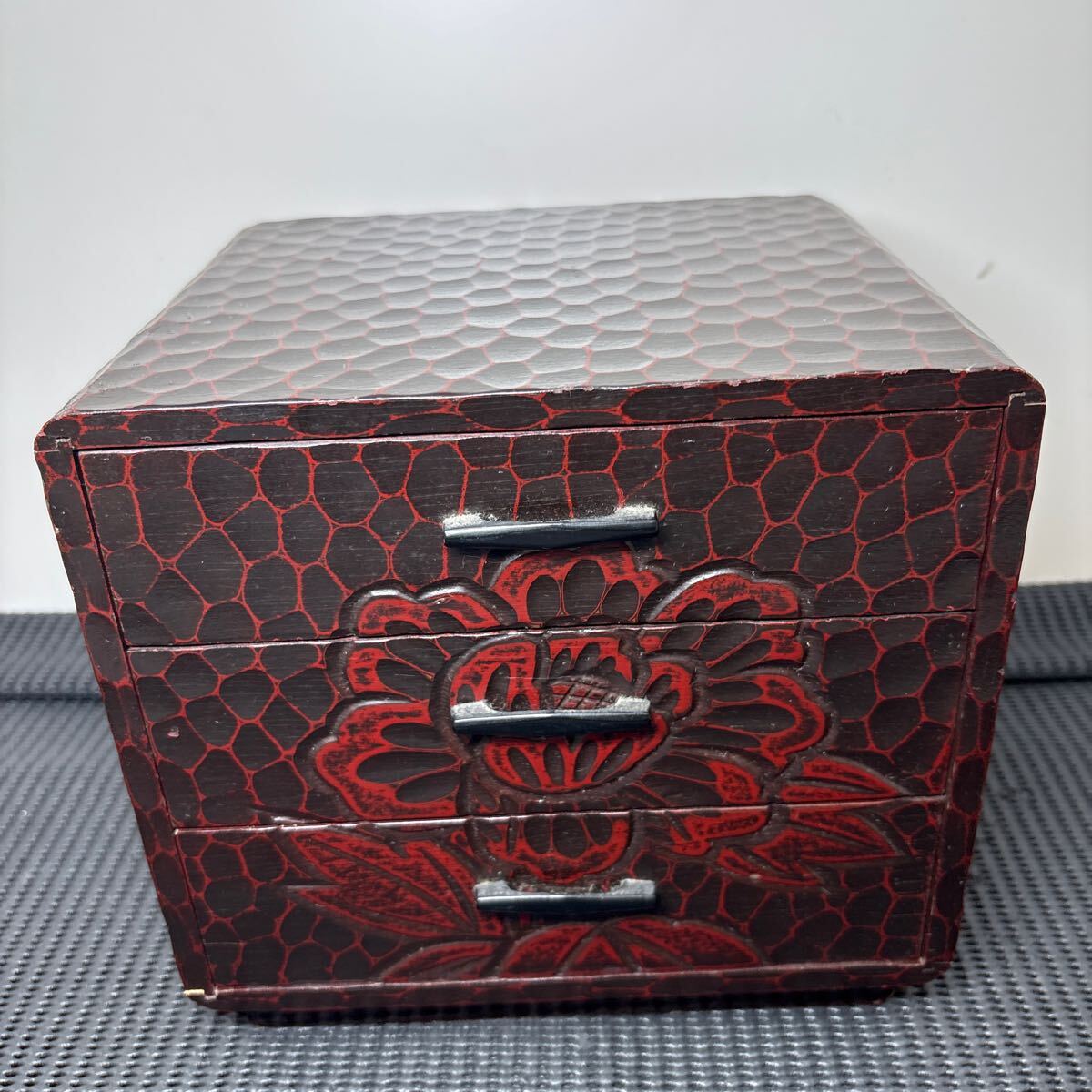 ★大阪/店舗受け取り可★鎌倉彫 ミニチェスト 工芸品 古民家家具 和家具 引き出し 小物入れ アンティーク 収納 インテリア★拍卖