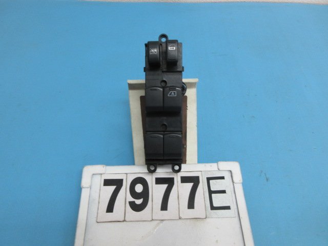 7977E キューブ 前期 Z11 BZ11 純正 フロント 右 パワーウィンドウスイッチ XSサイズ拍卖