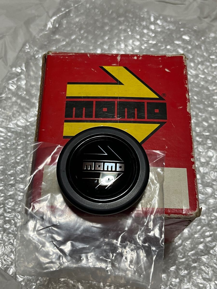 ★即決 当時物 30年以上前のMOMO ステアリング ホーンボタン モモ(検ニスモ NISMO ベンツ ナルディ 無限 トヨタ ニッサン BMW 旧車 希少拍卖