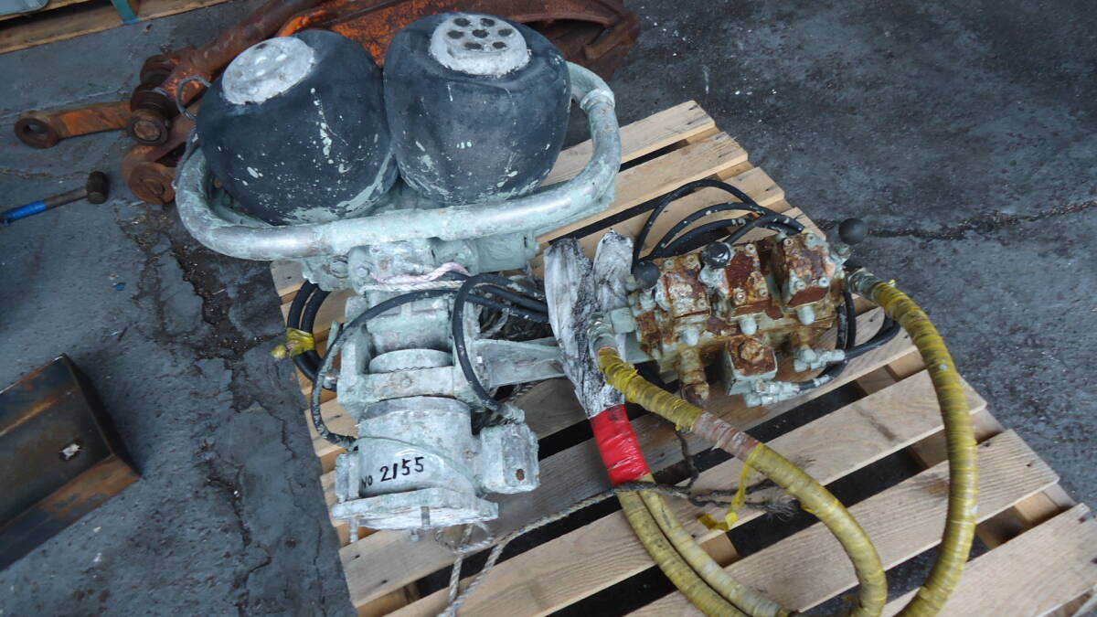 油谷 №2155 巻き網漁 巻き網漁船 漁網 巻き上げ機 興洋 タイヤゲージタイプ ネットローラー 漁船 漁具 油圧ウインチ 24V 立網 巻揚機拍卖