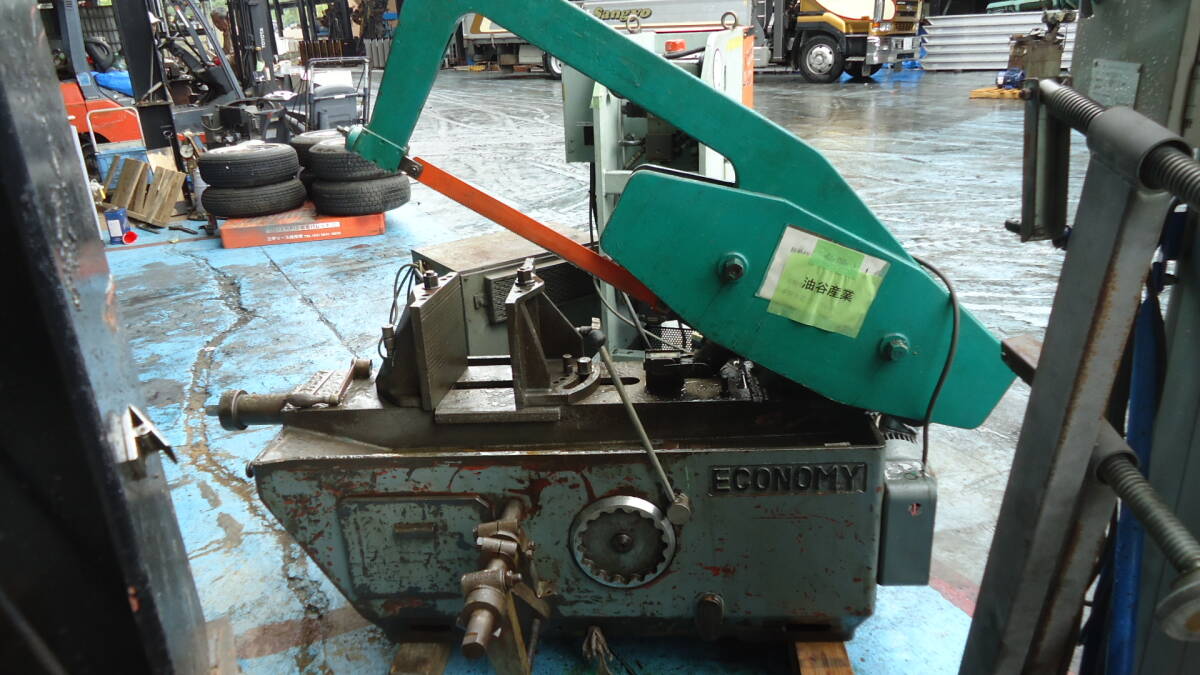 油谷 №7131 セイバーソー 弓鋸盤 ガチャノコ バンドソーエコノミー 鉄骨 鋼材切断機 角度切 切断幅420㎜ 鉄工 切断機械 H鋼 メタルソー拍卖