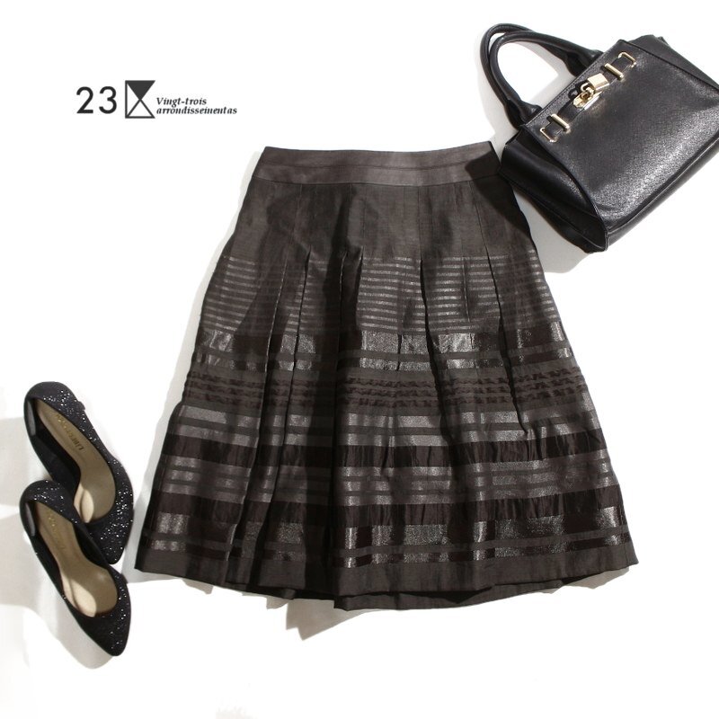 美品 23区 株) オンワード樫山 春 夏 艶 刺繍 ボーダー 柄 フレアスカート 7号 36 ダークブラウン オフィス 通勤 ミセス 綺麗め フォーマル拍卖