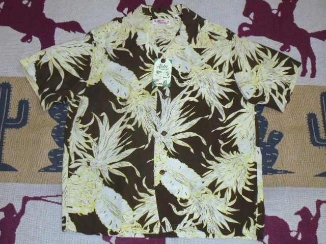 25 東洋 サンサーフ SS39413 138 ブラウン M 半袖 アロハ シャツ SUN SURF アイランド パイナッブル拍卖