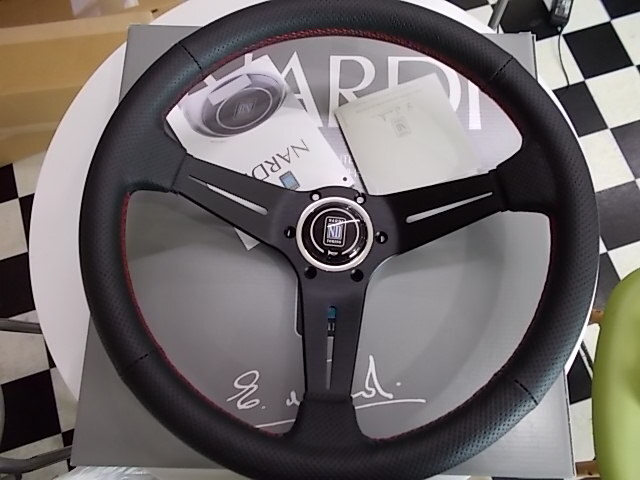 NARDI ナルディ Rally N755 パンチィングレザー&ブラックスポーク 350mm ディープコーンタイプ 送料無料拍卖