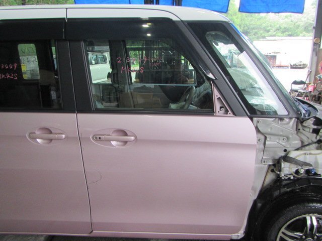 【個人宅配送不可】スズキ スペーシア MK42S H27年式 ■右フロントドア【ピンク/ホワイト】中古 ★213449拍卖
