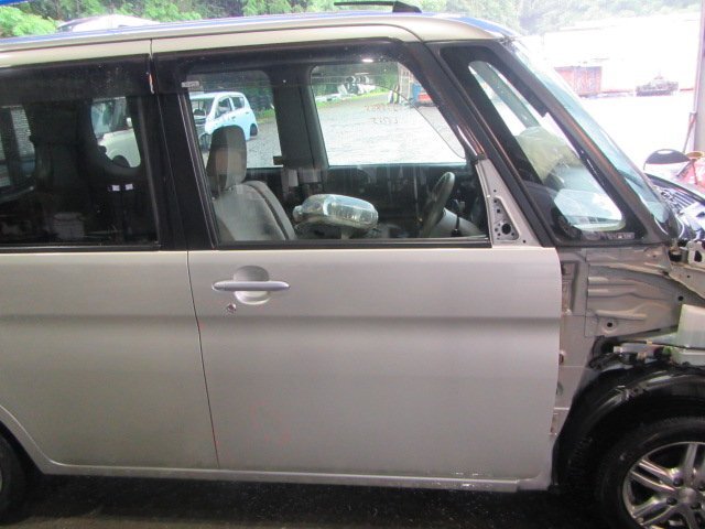 【個人宅配送不可】ダイハツ タント L375S H24年式 ■右フロントドア ■T27/シャンパンゴールド 中古 ★213465拍卖