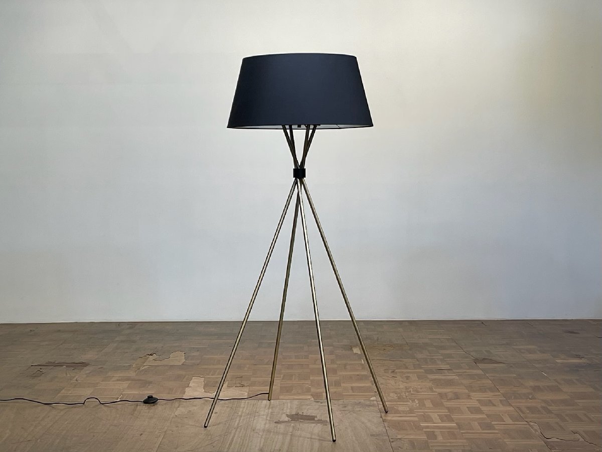 -ts6135|BoConcept Maine/メイン ファブリックセードフロアスタンドライト|ボーコンセプト ルイスポールセン フロス コンランショップ拍卖