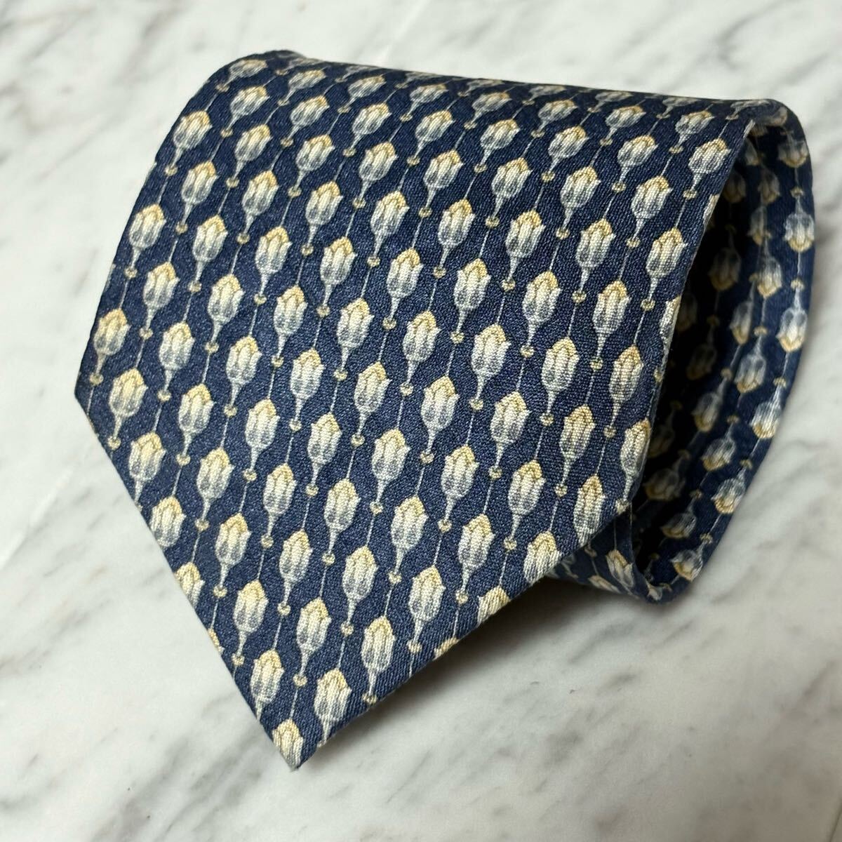 770円~ Yves Saint Laurent ネクタイ ネイビー 総柄 パターン柄 (B10)拍卖