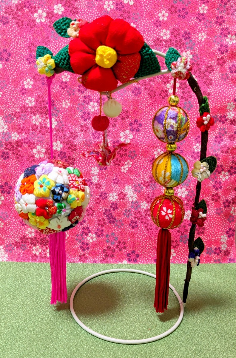 ちりめん細工渚☆玉吊るし飾り☆折鶴☆着物リメイク☆インテリア飾り☆拍卖