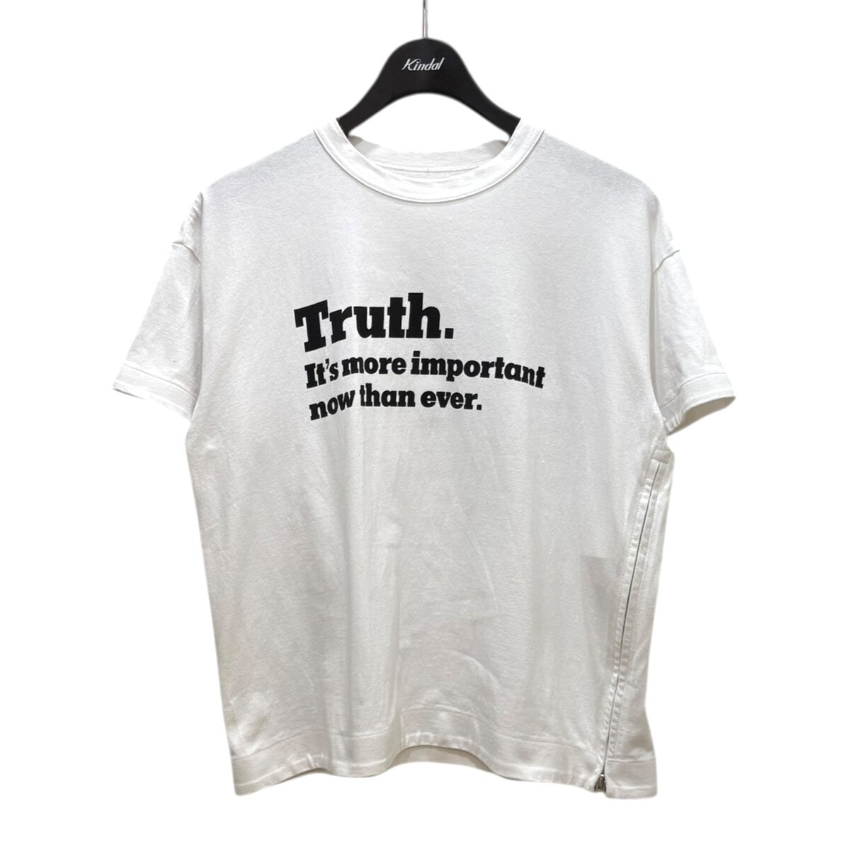 sacai(サカイ) NEW YORK TIMES Truth TEE18-04000 8068000128744拍卖