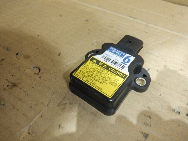 30プリウス ZVW30 純正 Gセンサー ヨーレートセンサー 89183-48030 管番71162/b1拍卖