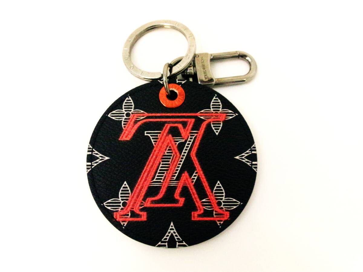 本物税込ルイヴィトン バッグチャーム ポルトクレ・LVアップサイドダウン(MP1988)キーホルダー拍卖