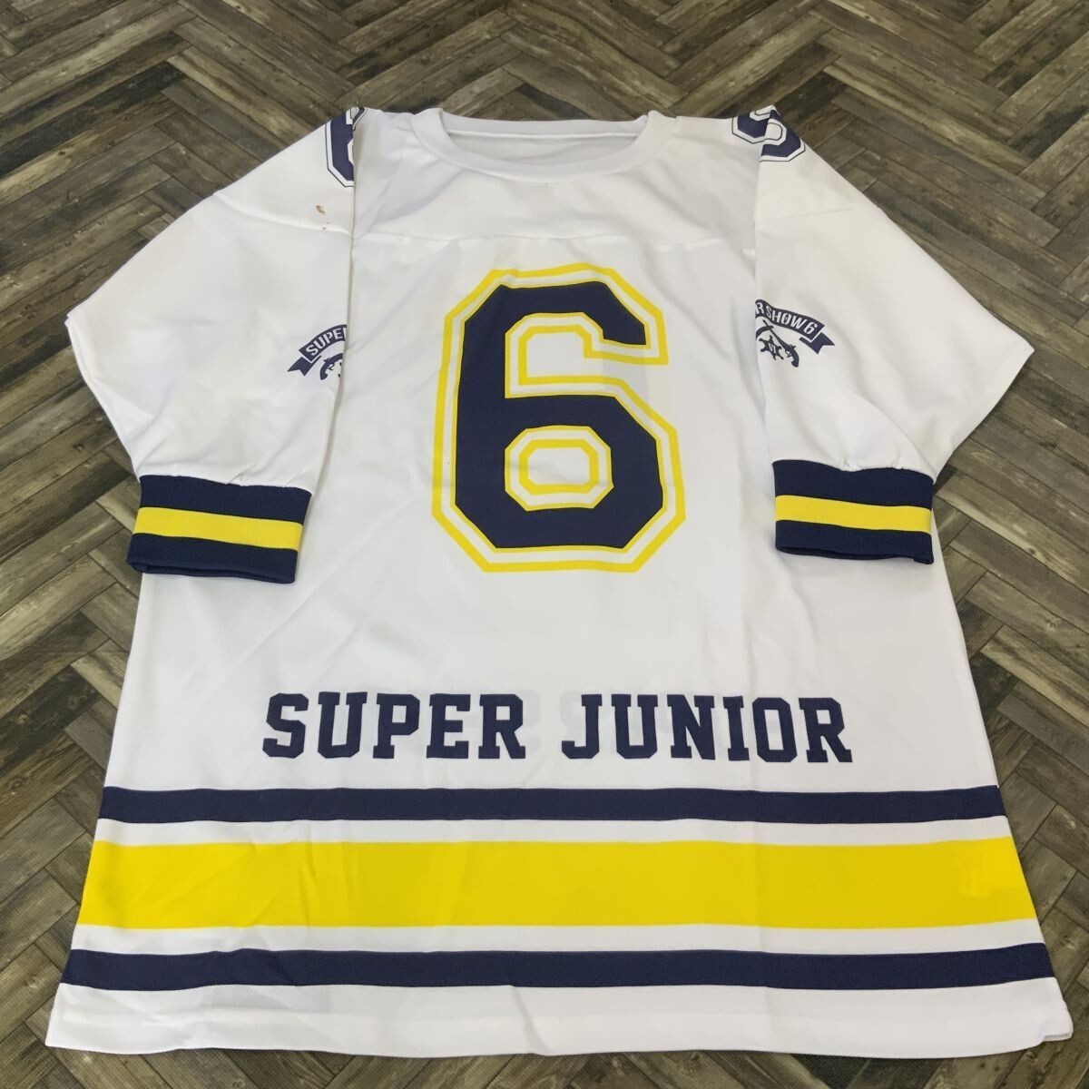 QS402 SUPER JUNIOR SUPERSHOW6 ロングTシャツ ホワイト サイズL 肩に汚れあり拍卖