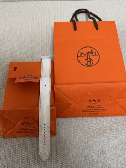HERMES エルメス 純正革ベルト 白色 紙袋付き 保存紙袋付き拍卖