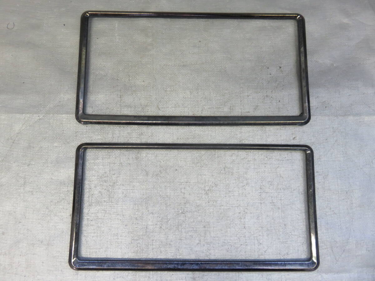★STD5920/日産 フェアレディZ Z33 純正 ライセンスプレートフレーム ナンバープレートカバー 2枚セット (フロント・リア共用)拍卖