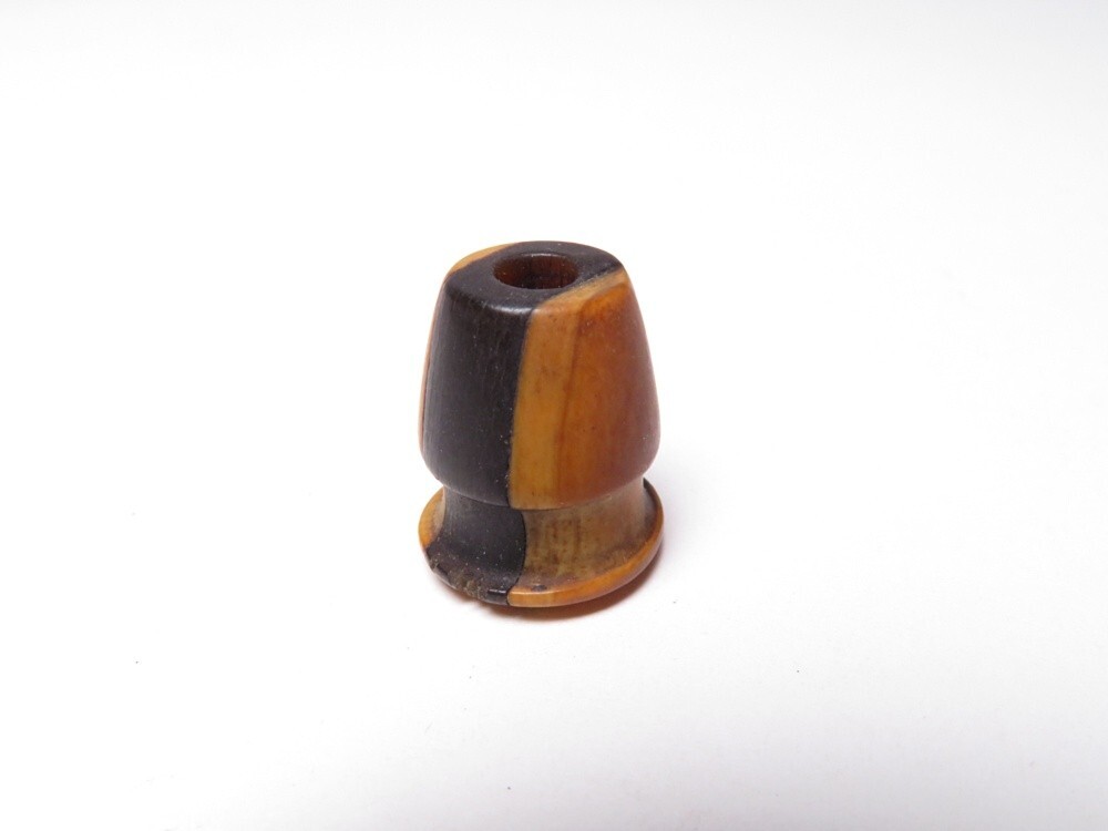 【10643】明治期 黒柿 緒締め(初品・買取品)拍卖