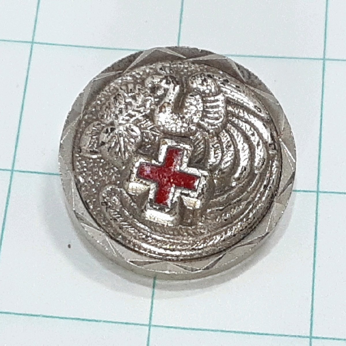 送料無料)赤十字 ピンバッジ PINS ピンズ A30462拍卖
