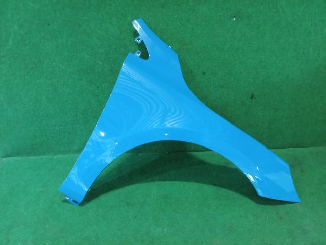 ボルボ 40シリーズ DBA-MB420 右 フェンダー 619拍卖