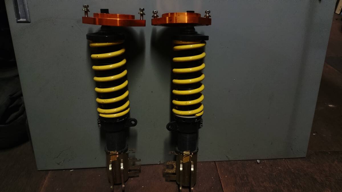 アバルト500 アバルト595 アバルト695 などに アラゴスタ車高調 スフェリカルアッパー 付き拍卖