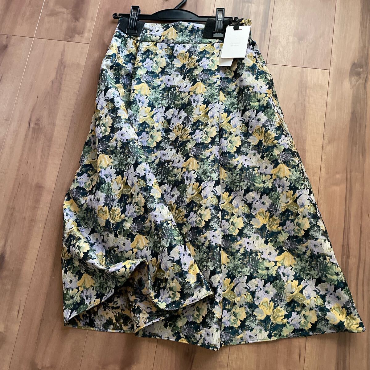 新品 ラヴィソンラヴィエール 定価¥3万1900円 ジャガードロングスカート拍卖