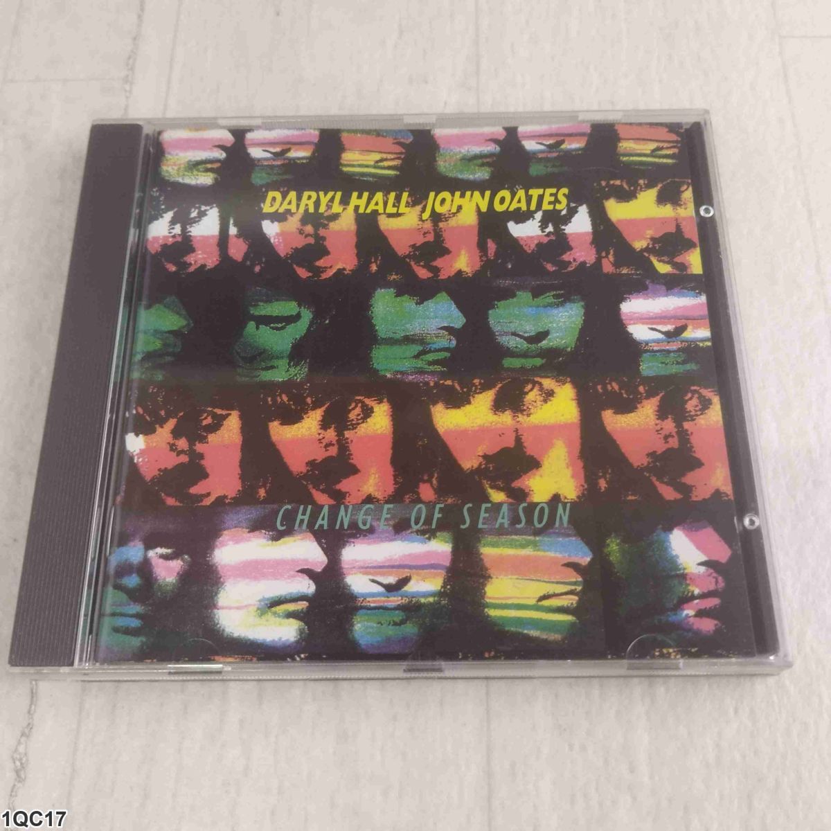 1QC17 CD Daryl Hall & John Oates Change of Season拍卖
