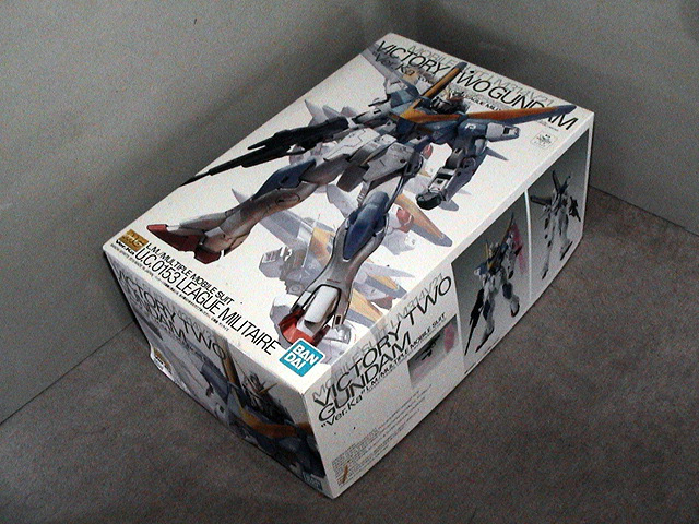 バンダイ ガンプラ MG 1/100 V2ガンダムVer.Ka<未組立新品>拍卖