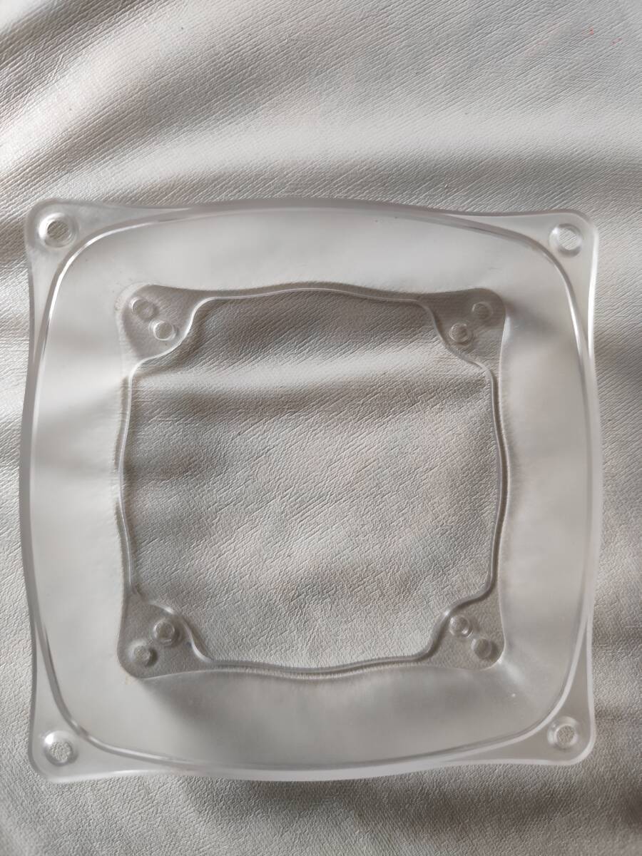 デスクトップパソコン用8・9cm→12cm ファンサイズ変換アダプタ レビュー(5)拍卖