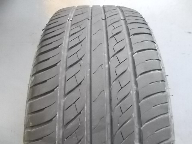 215/55R17 ROVELO RHP-778 1本 2506拍卖